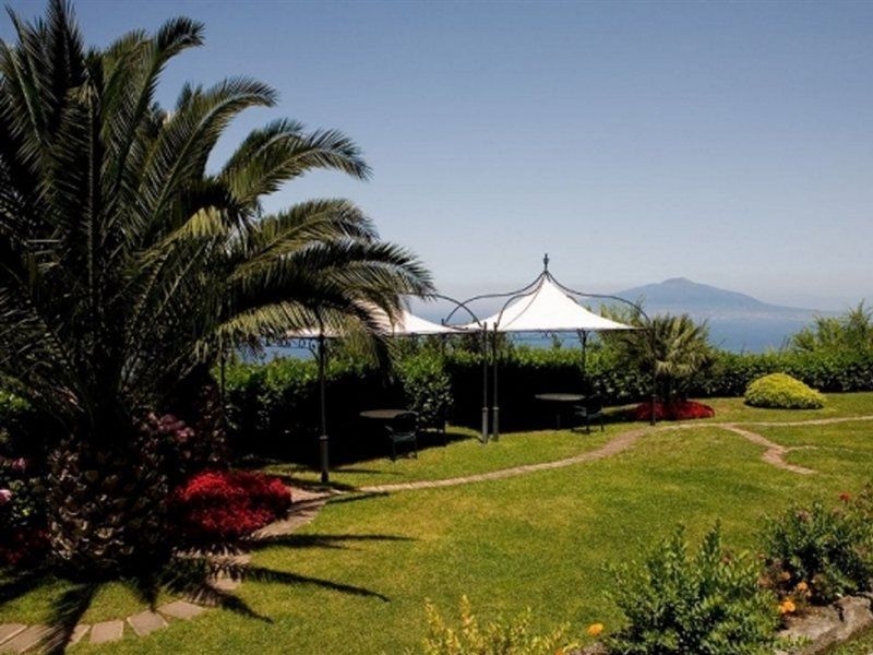 Grand Hotel Due Golfi SantʼAgata sui Due Golfi Exterior foto