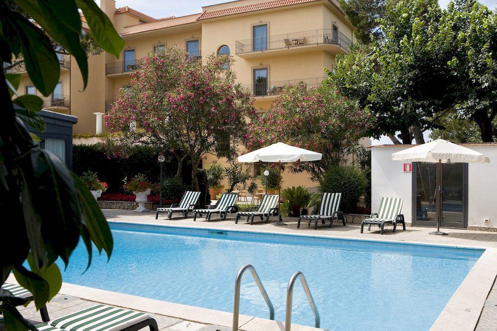 Grand Hotel Due Golfi SantʼAgata sui Due Golfi Exterior foto