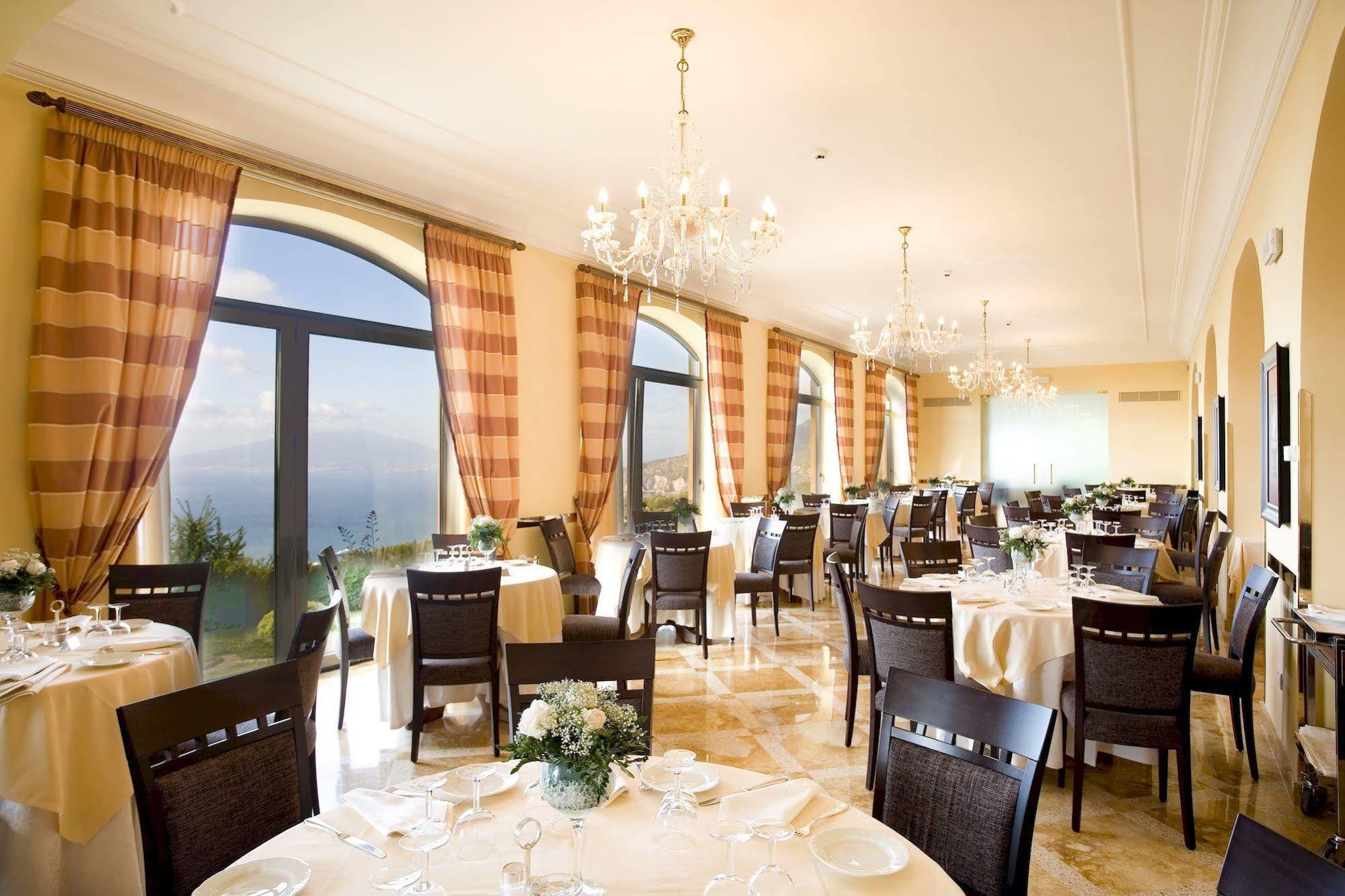Grand Hotel Due Golfi SantʼAgata sui Due Golfi Exterior foto
