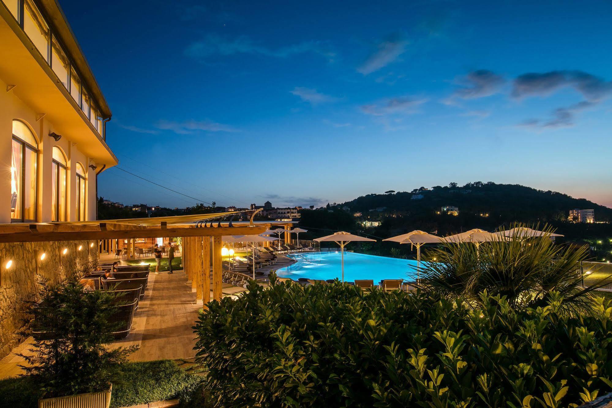 Grand Hotel Due Golfi SantʼAgata sui Due Golfi Exterior foto