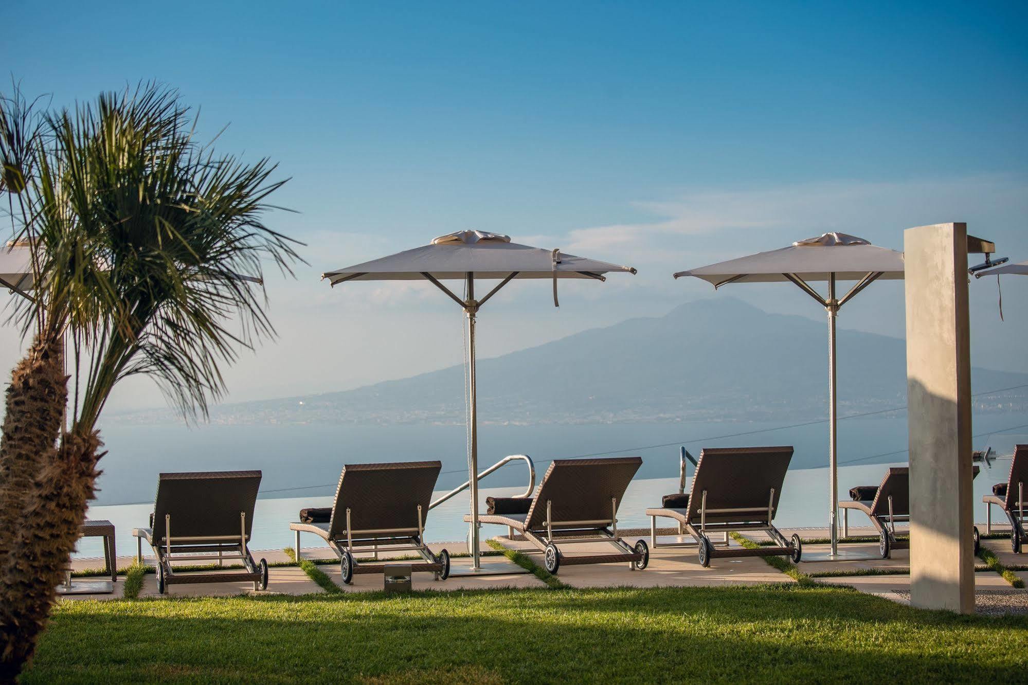 Grand Hotel Due Golfi SantʼAgata sui Due Golfi Exterior foto